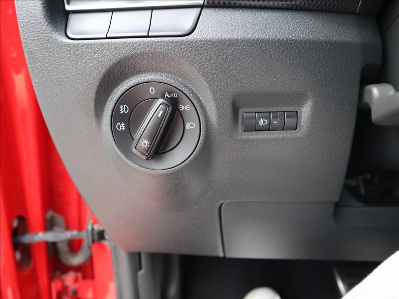 Škoda Fabia 1,2 TSI 81kW Monte Carlo DSG - fotka 11 z 37