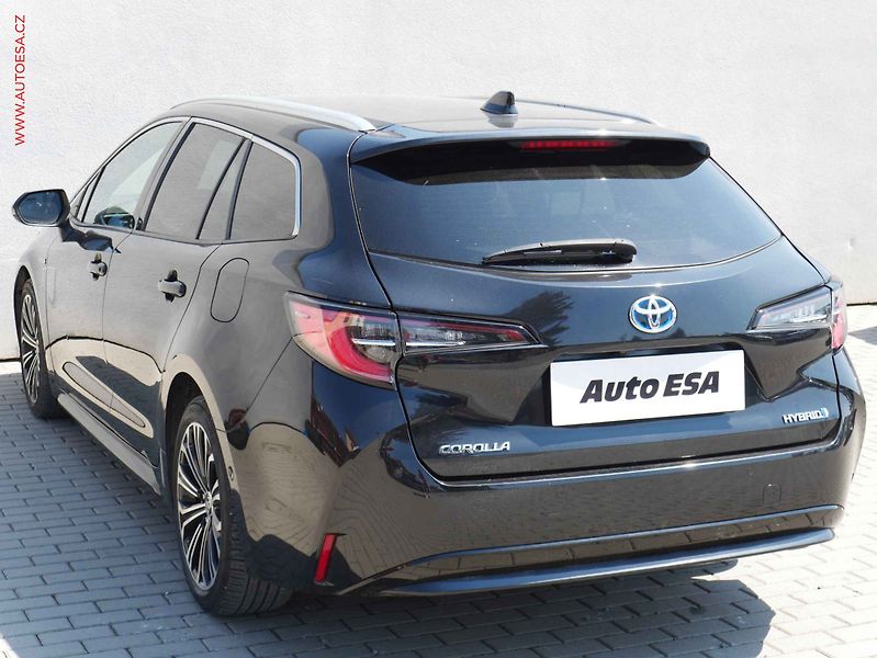 Toyota Corolla (2021) 1.8Hybrid, 2.maj,ČR - fotka 6 z 21