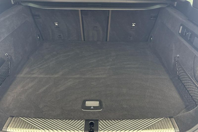 BMW Řada 5 540d xDrive Touring - fotka 13 z 21