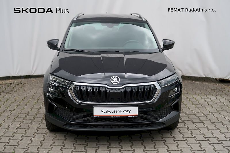 Škoda Karoq (2025) Top Selection 1.5 TSI 110 kW D - fotka 4 z 28