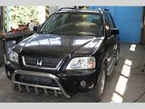 Honda CR-V je k mání od 32 000 Kč. Najeto má 106 000 kilometrů a vyrobena byla v roce 1999
