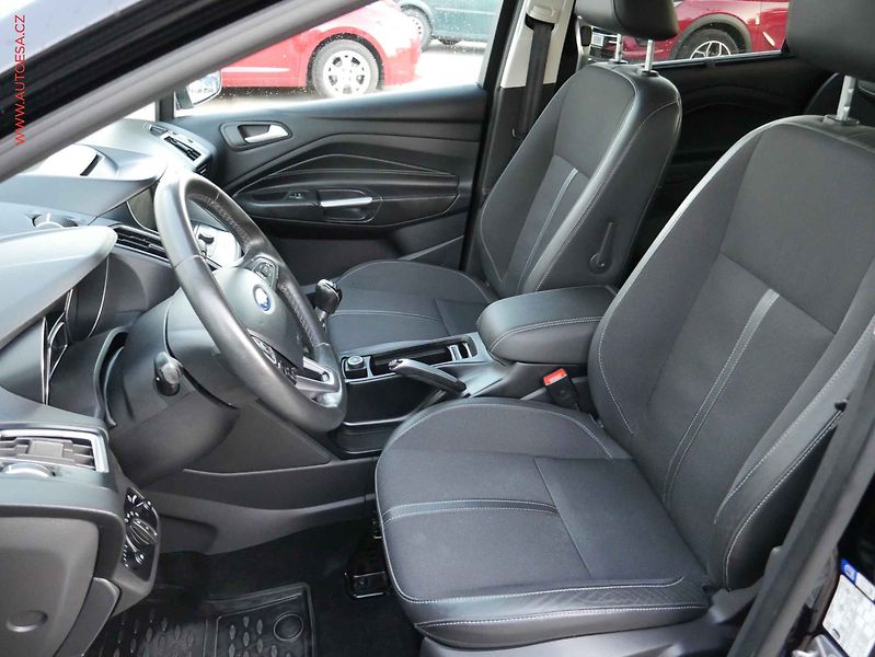 Ford Grand C-MAX (2015) 2.0 TDCi, AC, TZ - fotka 9 z 16