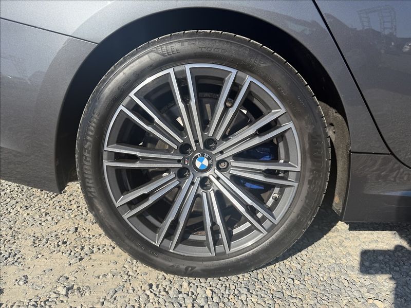 BMW Řada 3 2,0 330i, M-sport,X-drive,CZ, - fotka 30 z 33