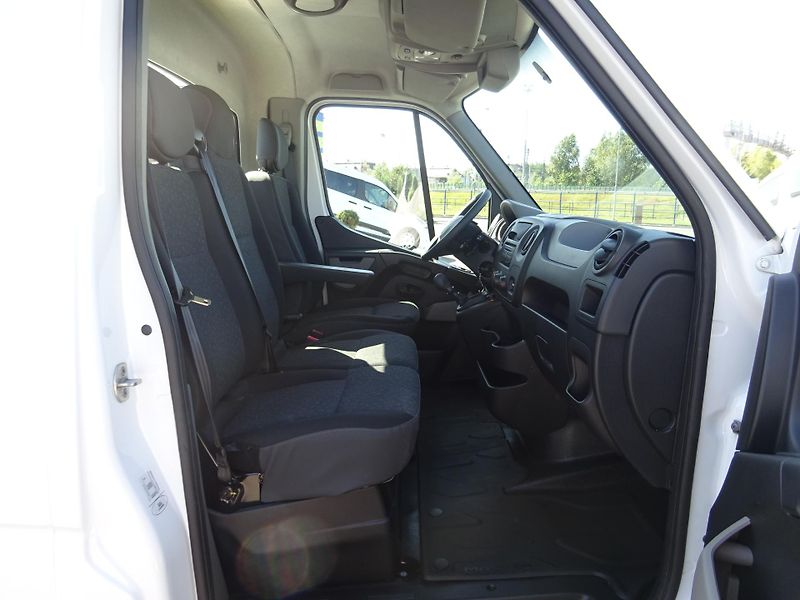 Renault Master (2012) 2.3 DCI odtahovka - fotka 60 z 68