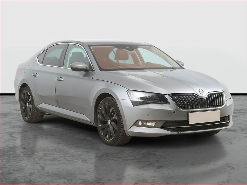 Škoda Superb (2019) 2.0 TDI, Automat, Kůže, Navi - fotografie inzerátu