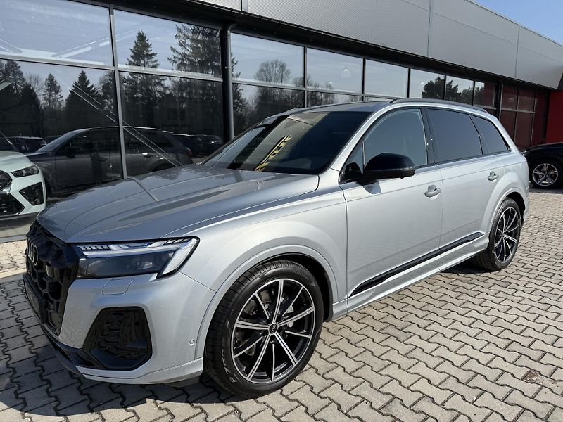 Audi Q7 (2025) 50TDI 210kW S-LINE 7MÍST NZN!! - fotka 3 z 57