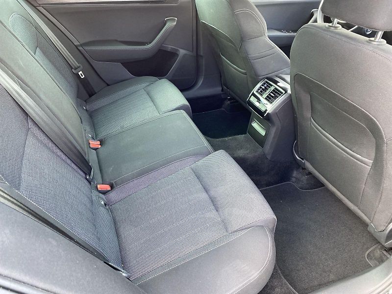 Škoda Superb (2021) 1.5 TSI Style - fotka 9 z 38