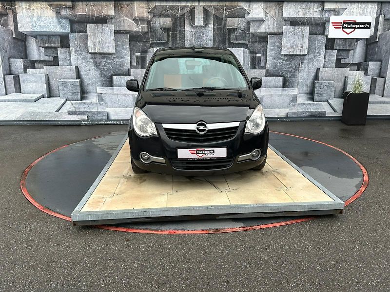 Opel Agila (2008) 1.2i, 63KW - fotka 2 z 17