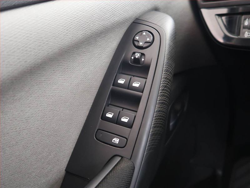 Citroën C4 Picasso (2016) 1.6 BlueHDi, Serv.kniha, Navi - fotka 16 z 18