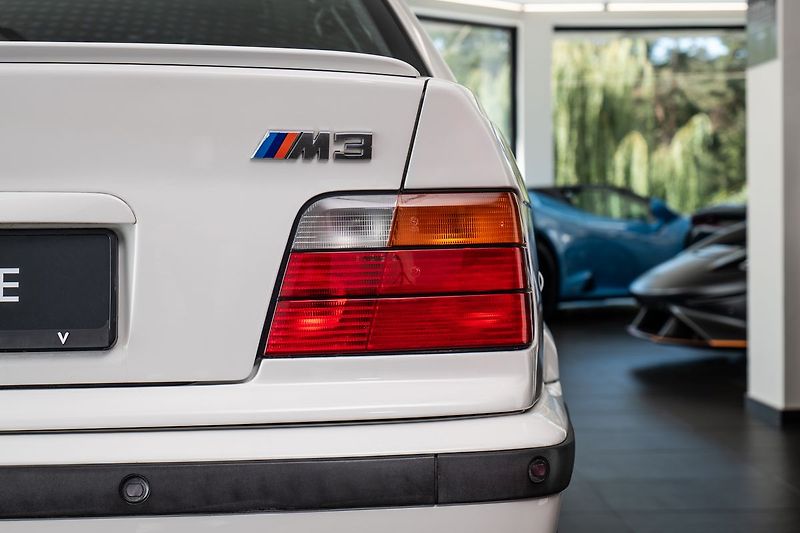 BMW M3 E36 Manuál - fotka 19 z 19