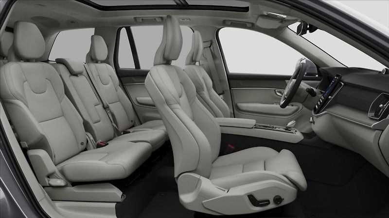 Volvo XC90 (2026) 2,0 B5  Ultra Bright - fotka 9 z 12