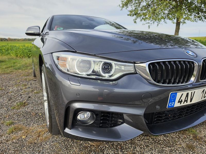 BMW Řada 4 (2015) 435ixDrive TOP CABRIO ČR 1.MAJ - fotka 13 z 48