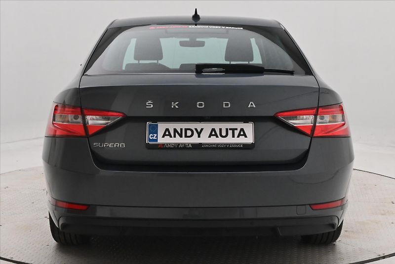 Škoda Superb 1,5 TSI 110 kW Ambition Záruka - fotka 6 z 30