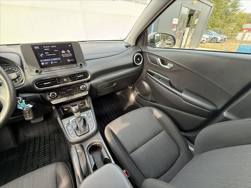 Hyundai Kona 1,6 T-GDI 145kW Smart DTC - fotka 18 z 23