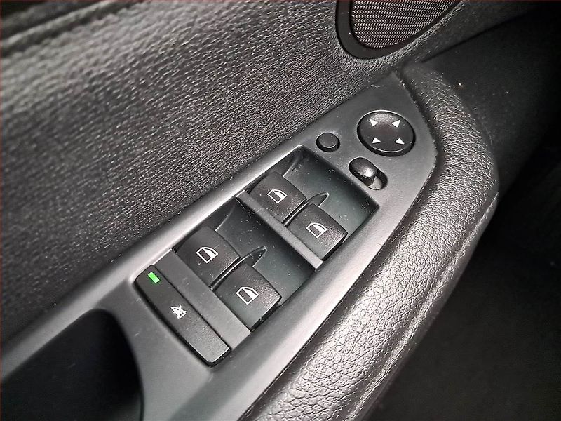 BMW X6 (2014) xDrive30d, 4X4, Automat - fotka 18 z 22