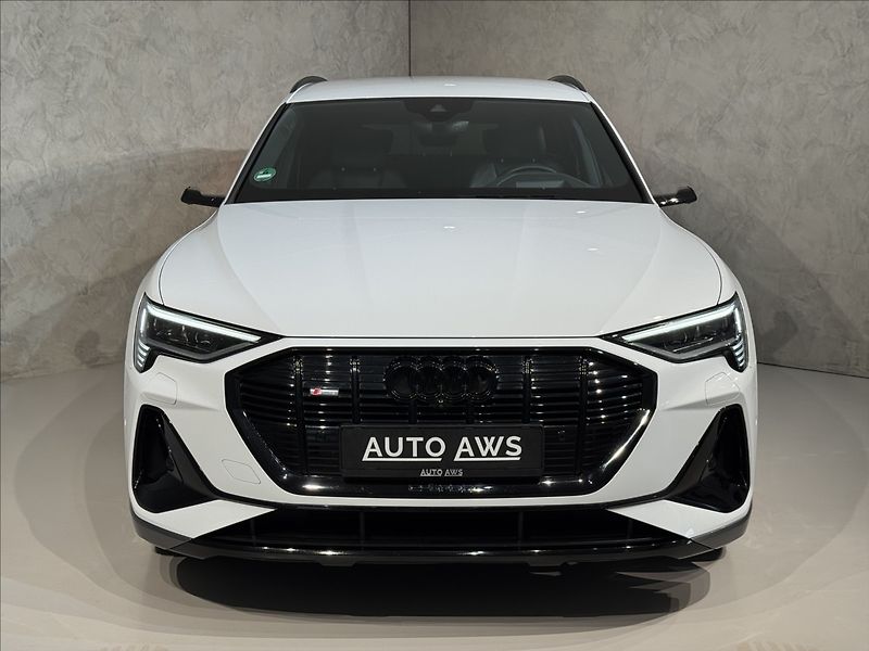 Audi e-tron S-Line Digital LED Záruka - fotka 3 z 49