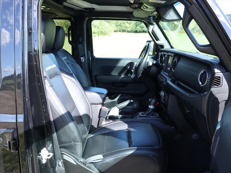 Jeep Wrangler 2.1 CRD 147kW Aut. Unlimited - fotka 12 z 28