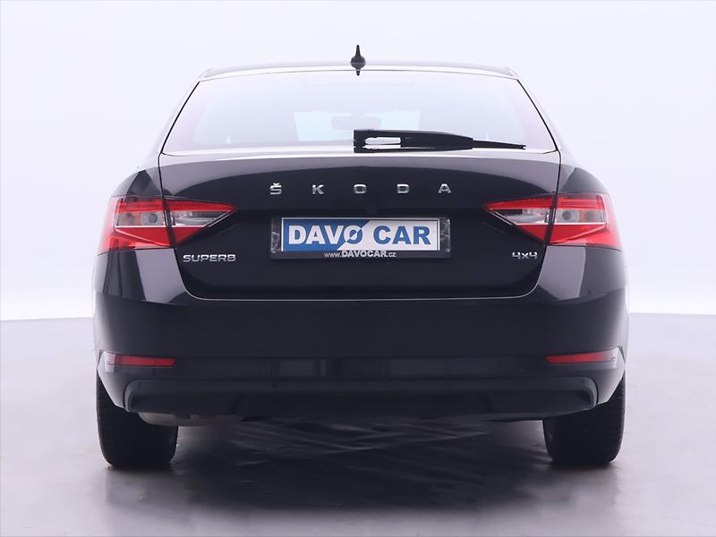 Škoda Superb 2,0 TDI 147kW 4x4 DSG Style+ - fotka 6 z 35