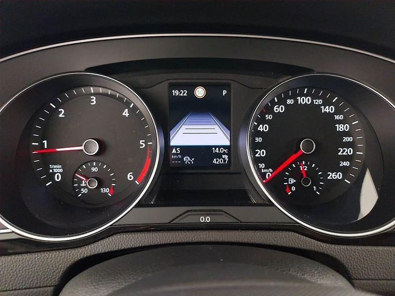 Volkswagen Passat (2022) Elegance 2.0 TDI, 4X4 - fotka 11 z 23