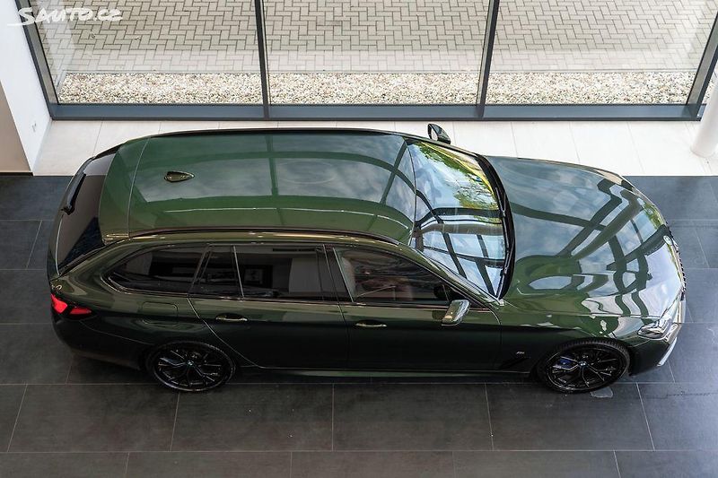 BMW Řada 5 (2021) 540d xDrive možný odpočet DPH - fotka 25 z 26