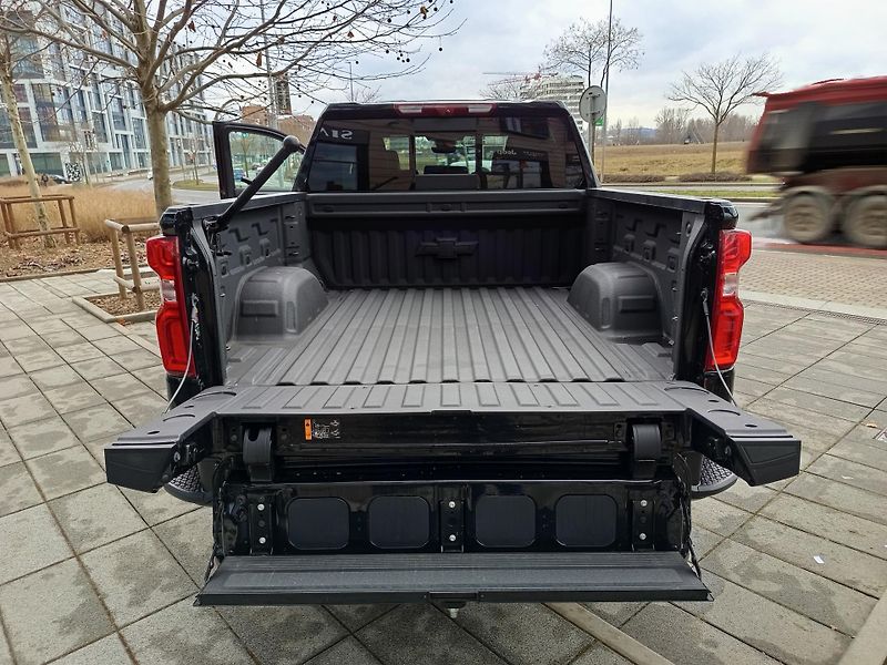 Chevrolet Silverado (2025) ZR2, rezervováno - fotka 16 z 29