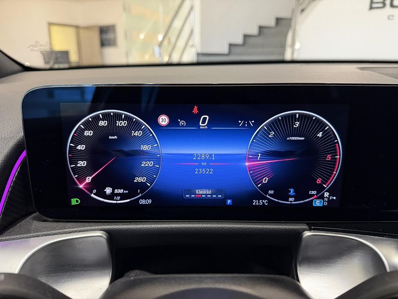 Mercedes-Benz GLB (2024) 200 d 4M/AMGPREMIU/LED/ESP/TOP - fotka 19 z 19