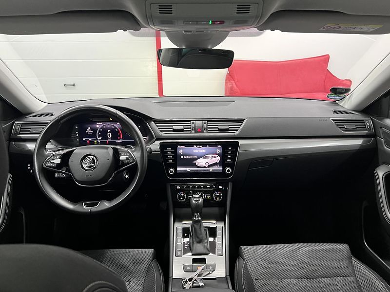 Škoda Superb 2.0 TSI 140 kW Style Servis - fotka 22 z 50