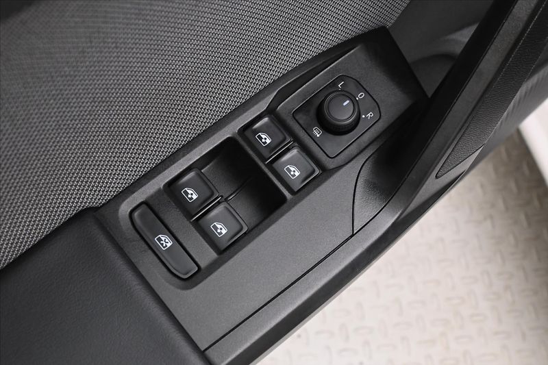 Seat Leon 2,0 TDI 110 kW DSG Style Záruk - fotka 25 z 30