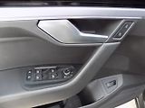 Volkswagen Touareg (2018) 3.0TDI/R-Line/4x4/AT/Matrix/ - náhled 22