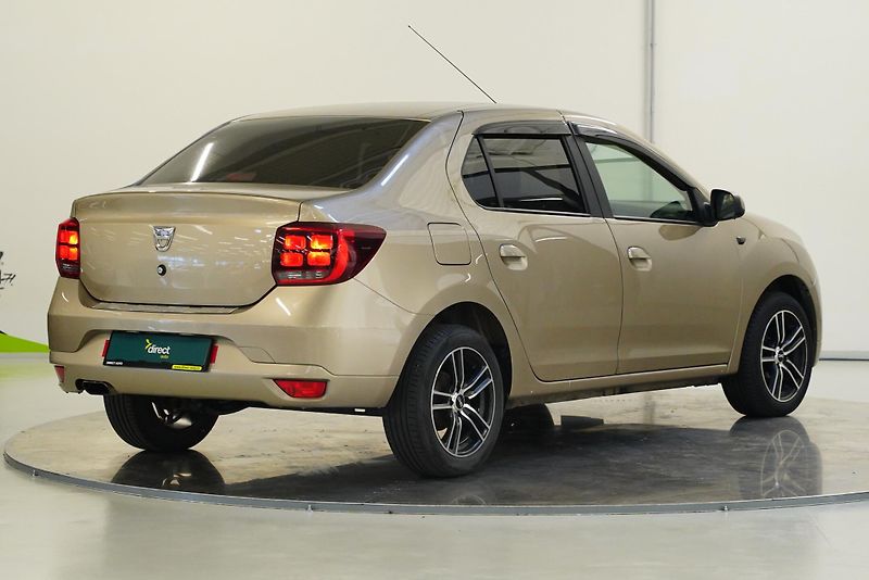Dacia Logan - fotka 2 z 21