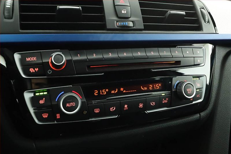 BMW Řada 3 (2016) 320d xDrive GT, 4X4, Automat - fotka 10 z 20