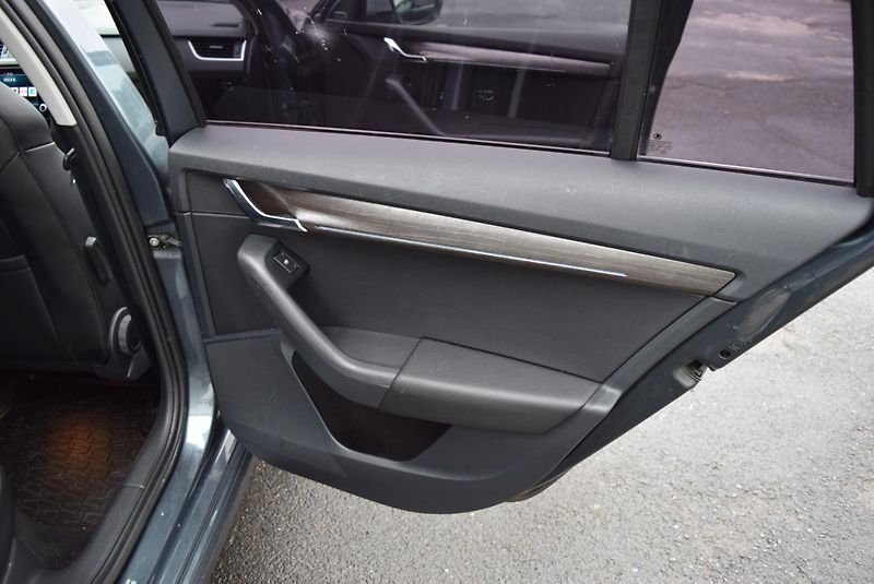 Škoda Octavia (2020) 2.0TDI 135kw SCOUT DSG 4x4 TAŽ - fotka 47 z 50