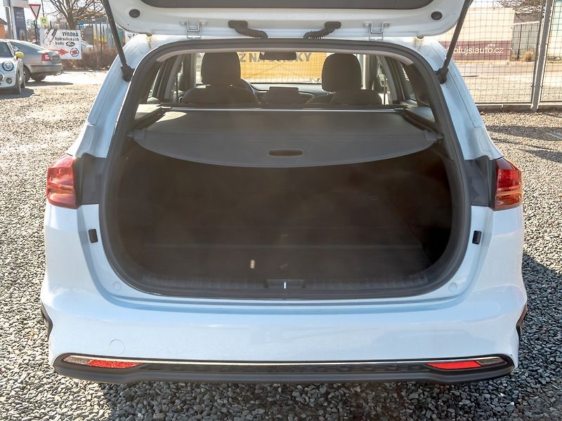 Kia Ceed (2019) ČR 1.6D 85KW - fotka 37 z 47