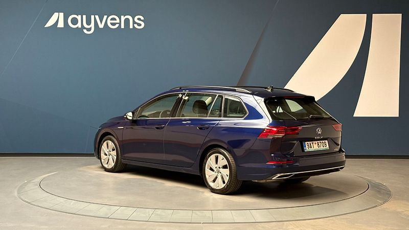 Volkswagen Golf 1.5 TSI EVO 110kW mHEV Style D - fotka 3 z 14