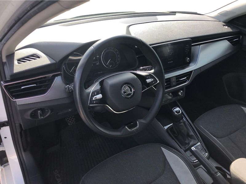 Škoda Scala 1.0TSI STYLE - fotka 5 z 28