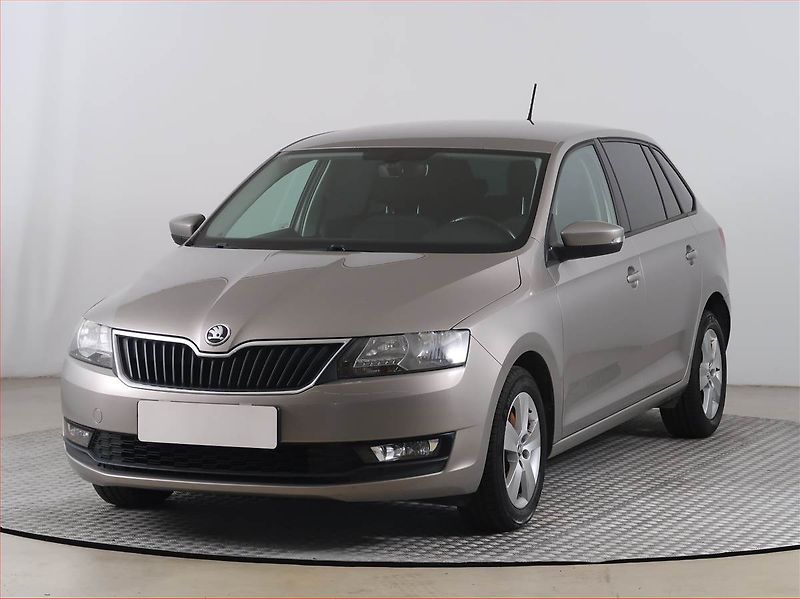 Škoda Rapid (2017) Spaceback 1.0 TSI, Tempomat - fotka 2 z 16