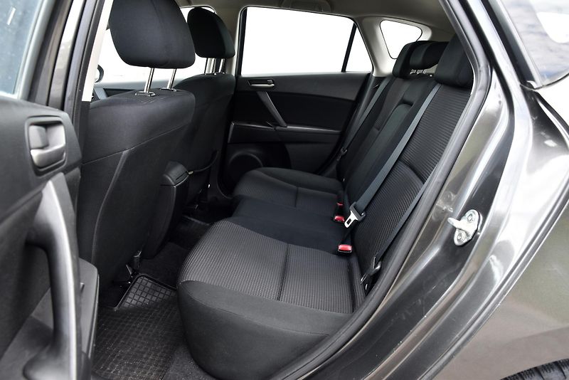 Mazda 3 2.2 MZR-CD 6st,KLIMA,TEMP,ALU - fotka 27 z 40
