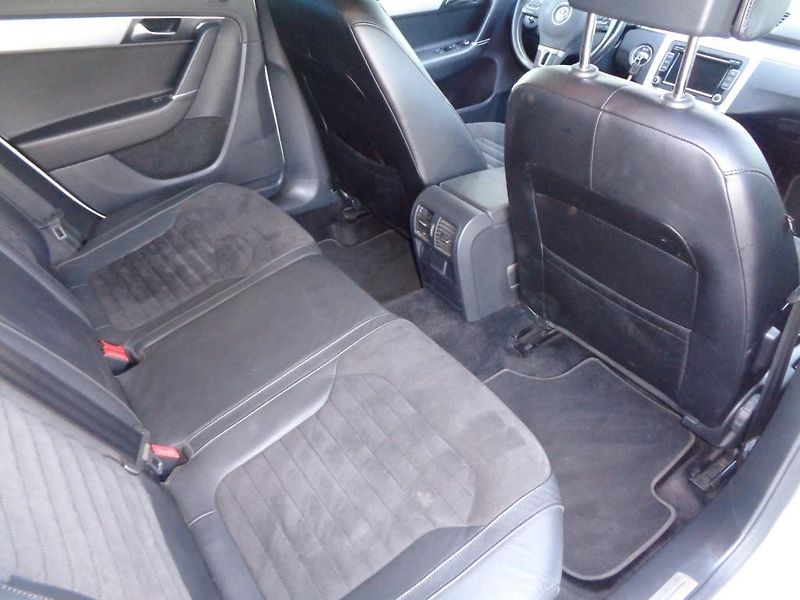 Volkswagen Passat 2.0 TDI Highline 103 kW M6F - fotka 21 z 29