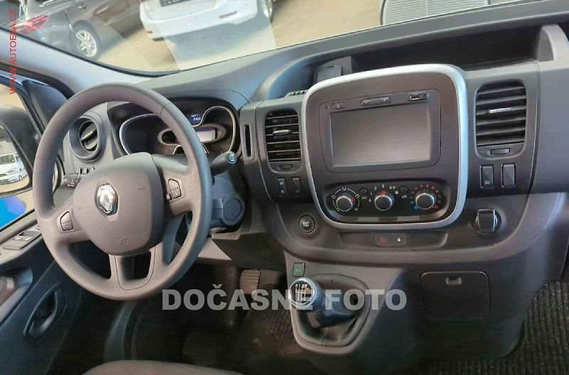 Renault Trafic (2021) 2.0dCi SORTIMO, navi, AC - fotka 5 z 9