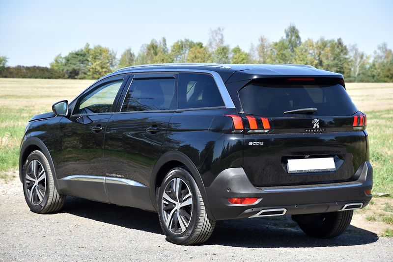 Peugeot 5008 2.0 HDi,7MÍST,LED,NAVI,KAMERA - fotka 4 z 50