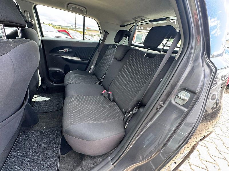 Toyota Urban Cruiser (2010) 1,3i 74 KW SPOJKA STK - fotka 35 z 45