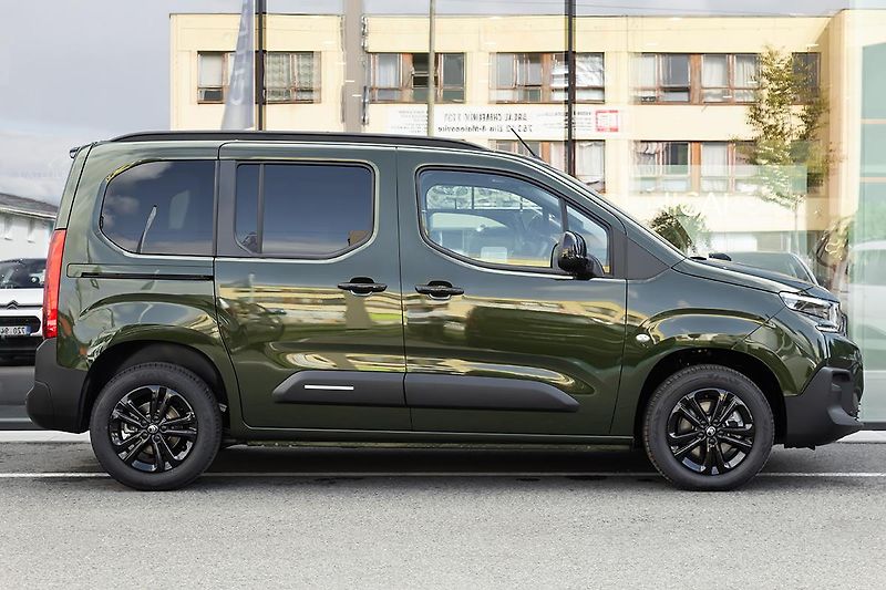 Citroën Berlingo (2026) 1,5 MAX BHDi 130k + ZIMA+zim.p - fotka 4 z 19