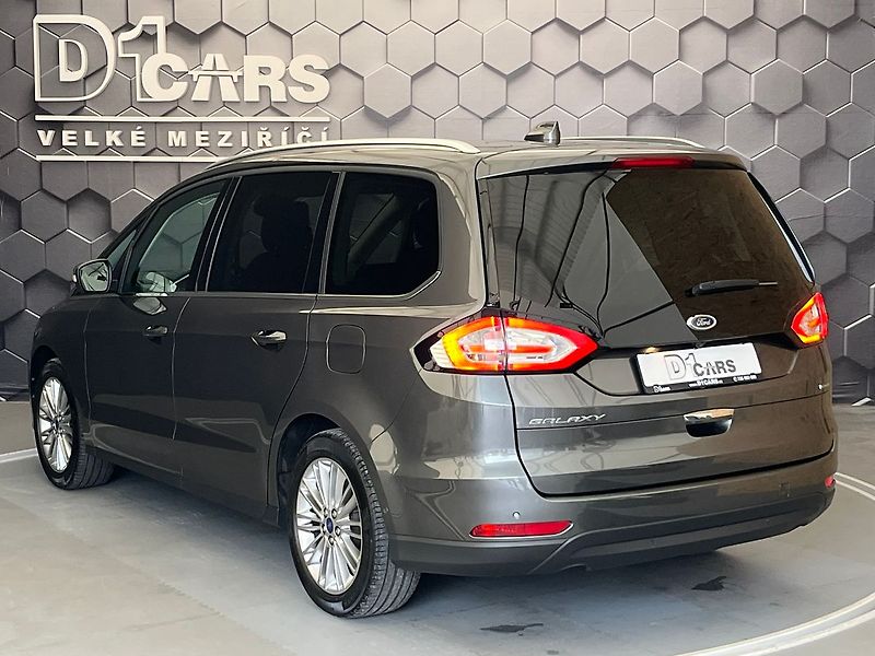 Ford Galaxy 2.5 HEV VIGNALE LED 7míst - fotka 2 z 77