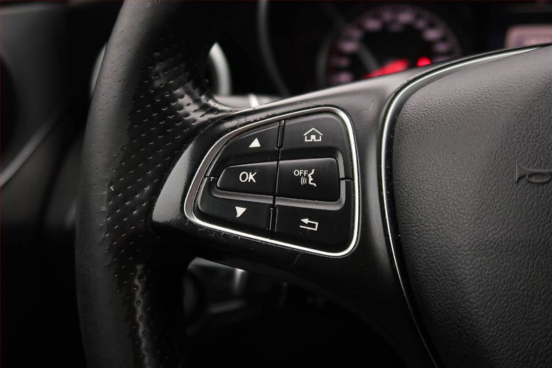 Mercedes-Benz Třídy C (2015) C 220 d, Automat, Navi - fotka 20 z 21