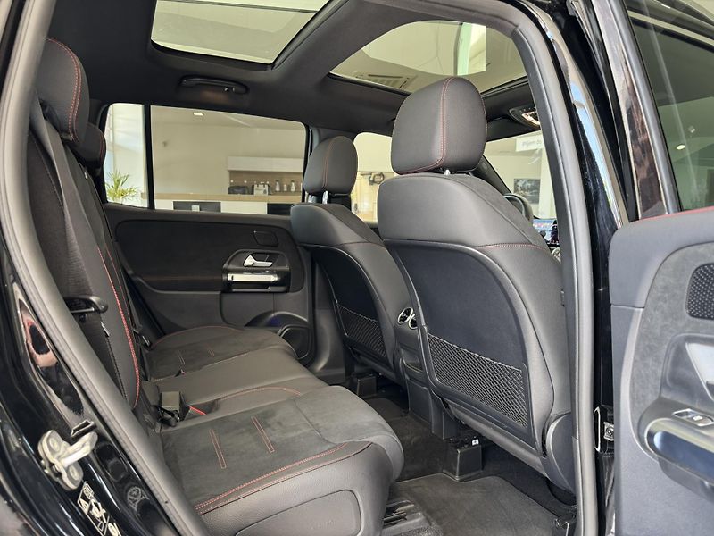 Mercedes-Benz GLB (2024) 200d 4M/AMGPREMIUMPLUS/HUD/360 - fotka 14 z 20