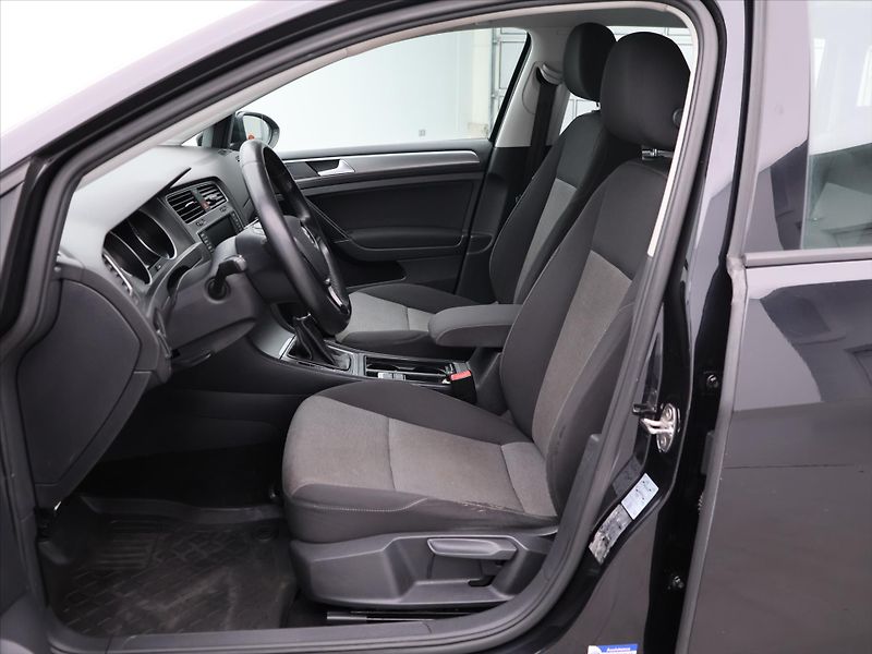 Volkswagen Golf Variant 1,6 TDI 77kW Aut.klima Navi - fotka 10 z 25