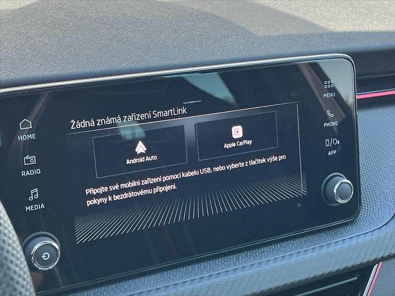 Škoda Kamiq 1,0 TSi 85kW 7DSG MONTE CARLO - fotka 23 z 26