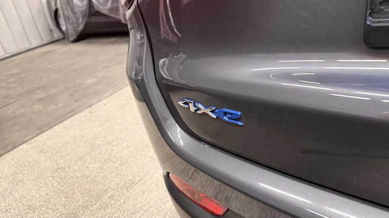 Jeep Compass (2023) 1.3 T4 PHEV,4x4,ZÁRUKA - fotka 15 z 56