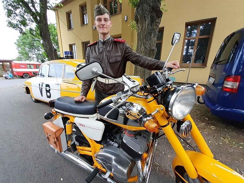 Do Hříškova dorazil na jubilejní veteránský sraz rekordní počet vozidel.