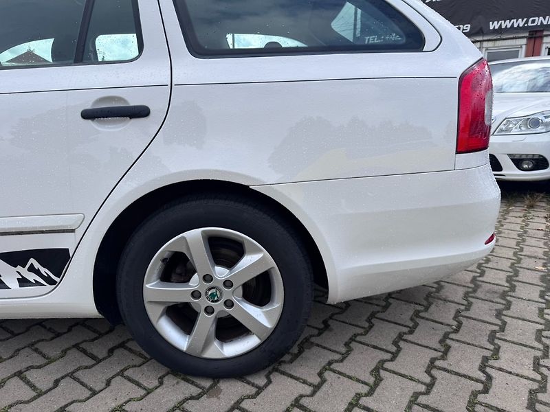 Škoda Octavia (2011) 1,6 TDI 77 KW ITÁLIE STK - fotka 15 z 45